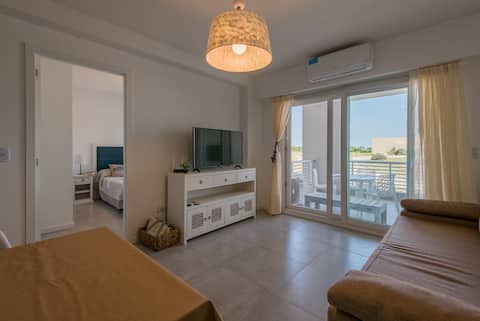 Top Airbnb: Exclusive apartment for 4 on Costa Esmeralda! en Costa Esmeralda