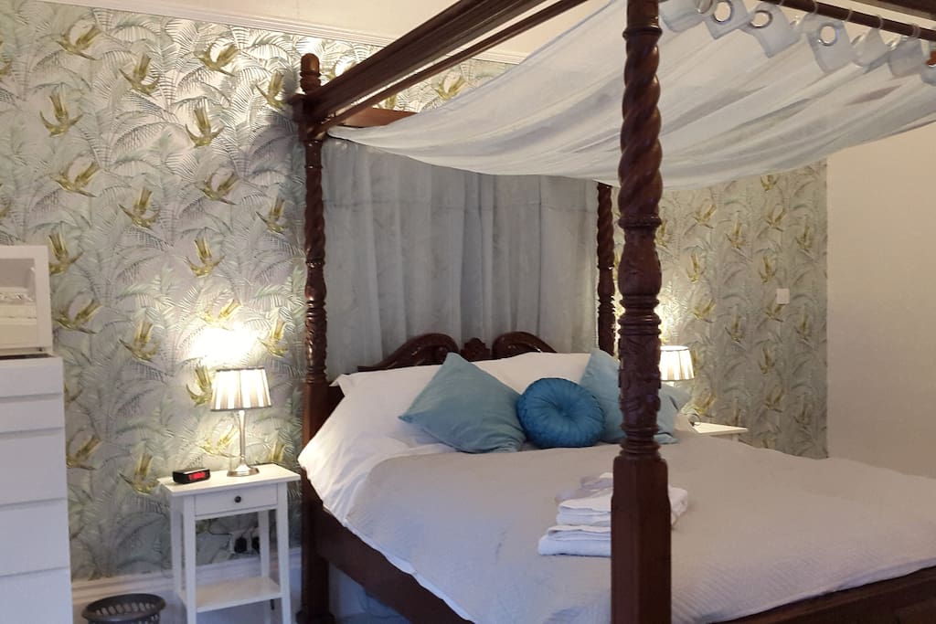 The spacious and sumptuous bedroom