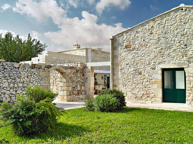 RELAIS MASSERIA CAPASA gallery image 4