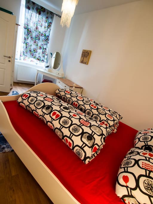 qiuet room with big double bed