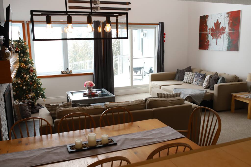 Main living space - Christmas