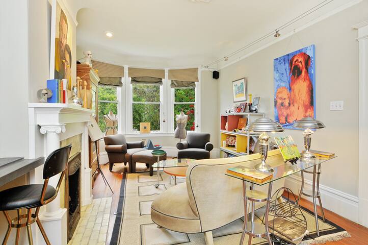 Stunning Home above Dolores Park w/Sweeping Views gallery image 3