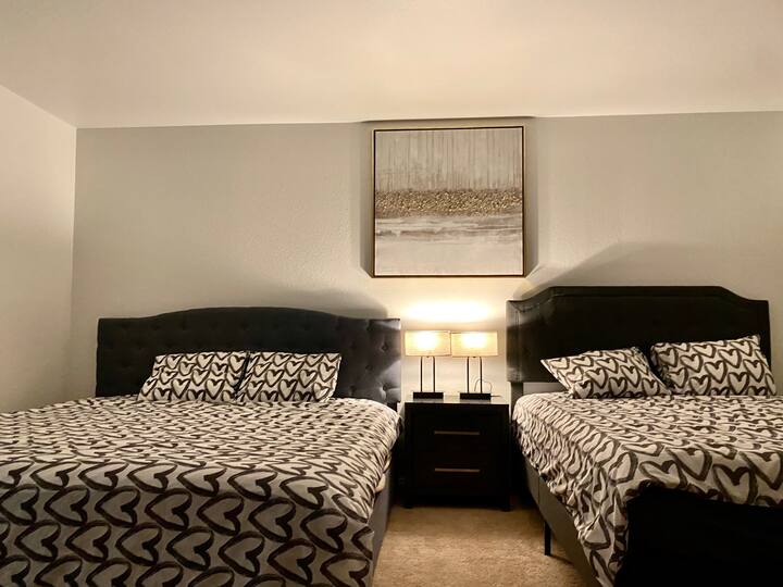 3-stöckiges modernes Einfamilienhaus mit Billardtisch - Airbnb