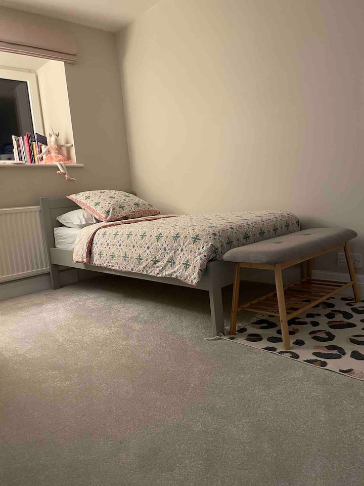 חדר שינה 2 - מיטת יחיד 