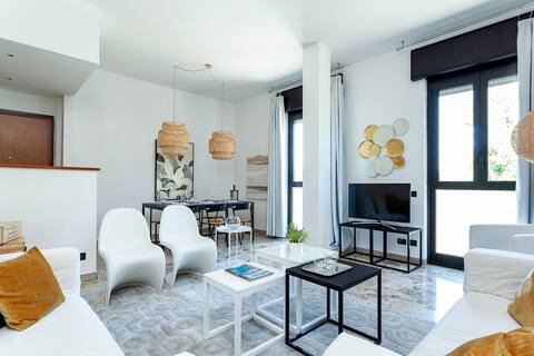 Three-room apartment with parking/ Rho Fiera Milano Exhibition