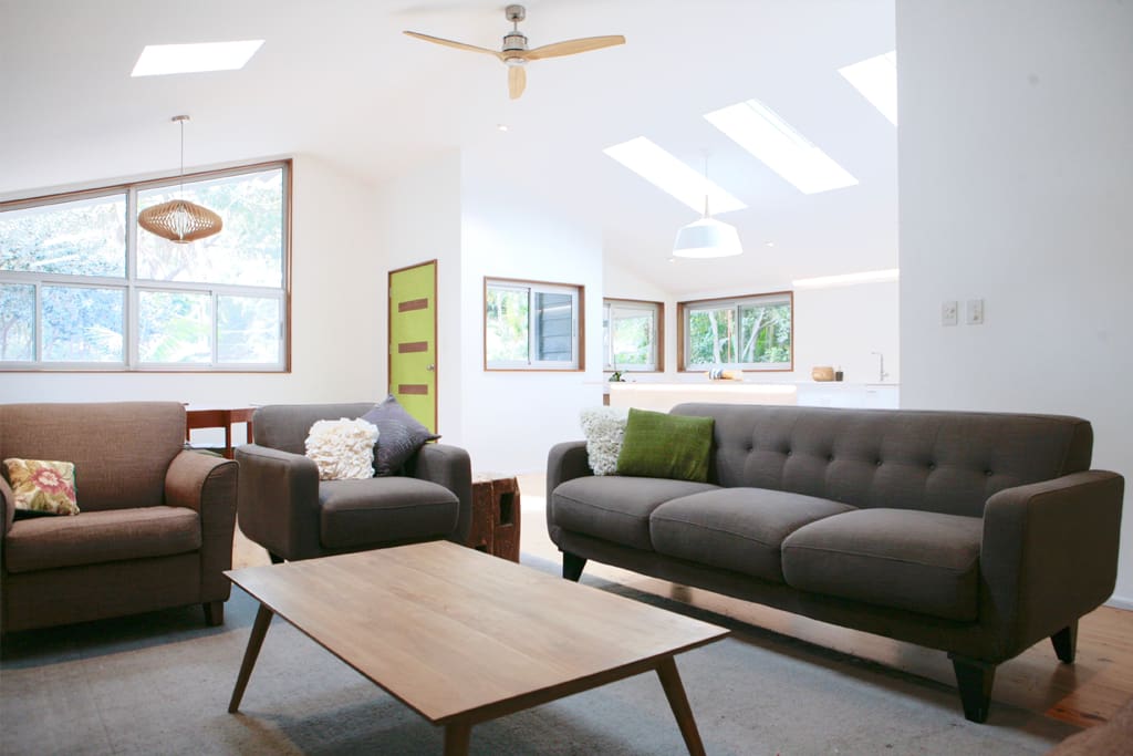 Beautiful Mid Century styling