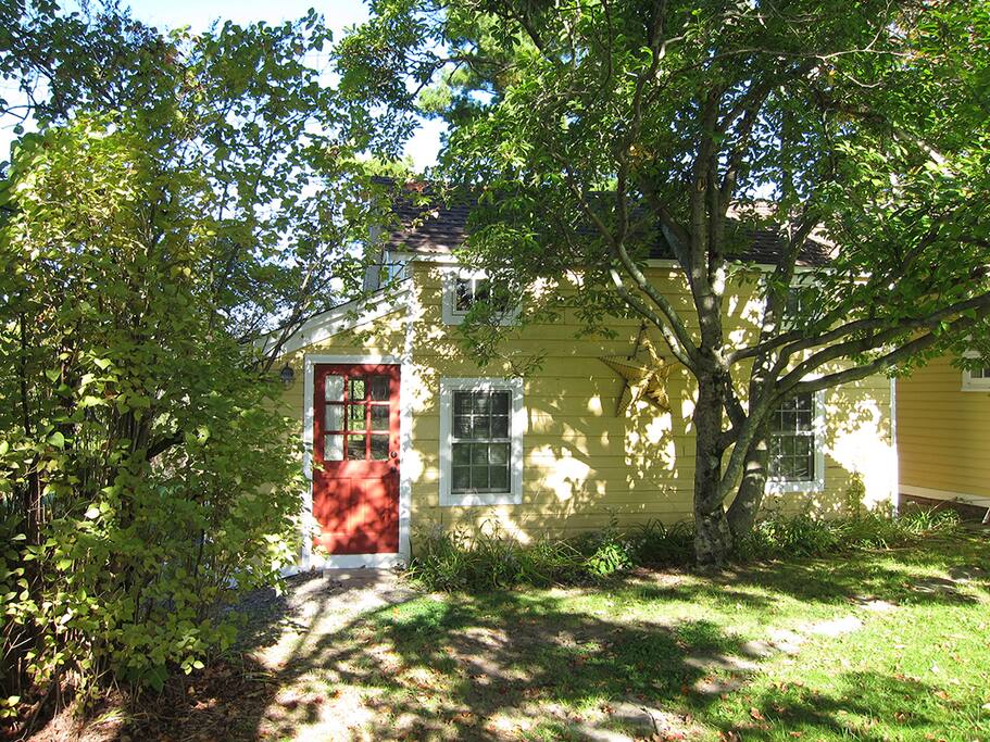 Magical Country Cottage Cabins for Rent in Accord, New York, United