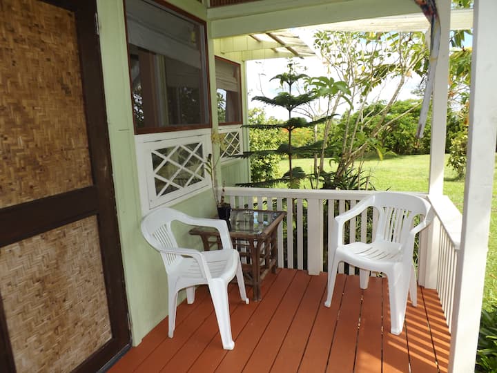 Avocado Tree-House, near Pahoa, Big island, Hawaii