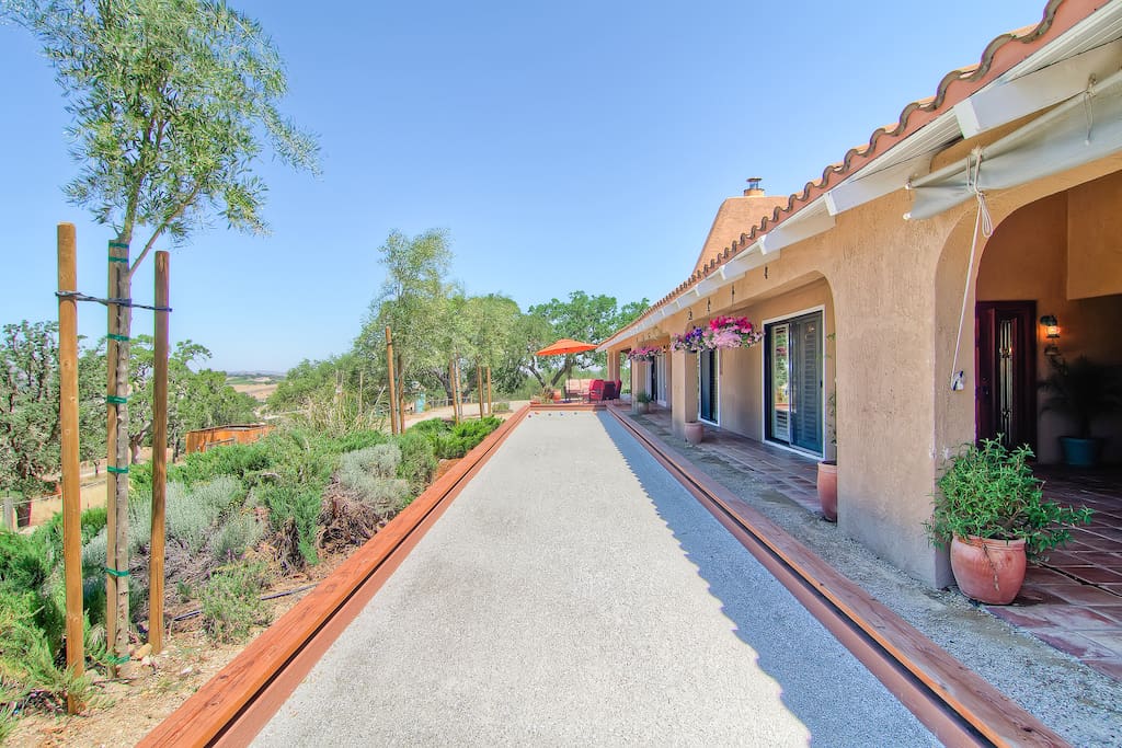 Las Palmas Gracious Hacienda Houses for Rent in Templeton