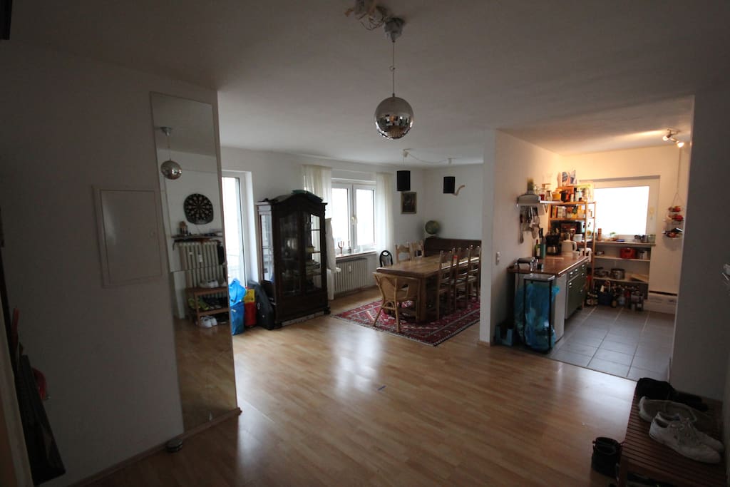 Eingang / Esszimmer / Küche