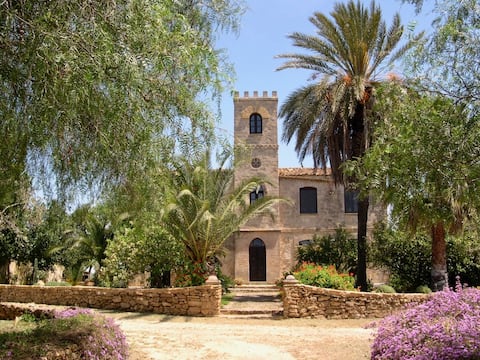 Canalotto Tower, near the sea with infinity pool