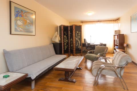 GUEST BEDROOM WITH EXCLUSIVE USE OF BATHROOM