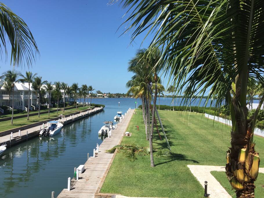 Villa Rental includes your own dock slip with water, power, free ice machine, & fish cleaning station.
