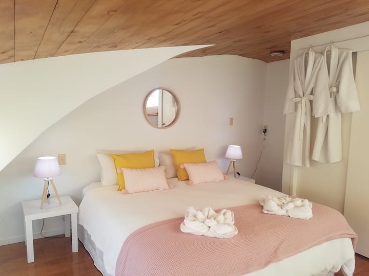 Спалня 3 - суперголямо двойно легло и изглед към реката