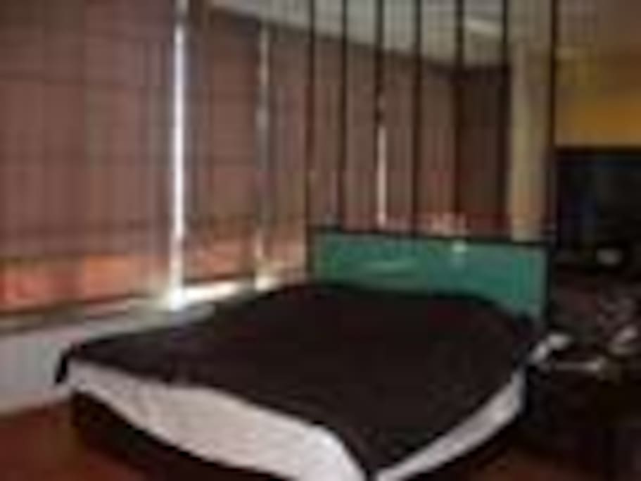 King size bed