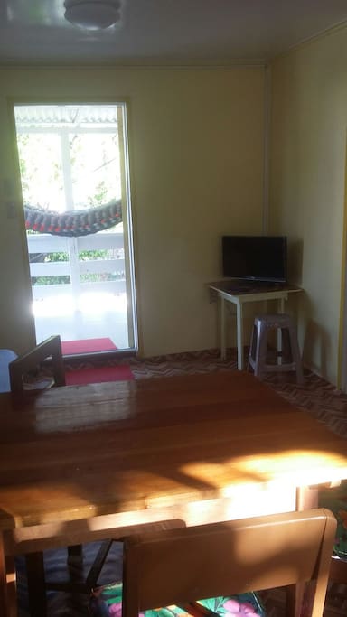 Cable tv or veranda..choices!