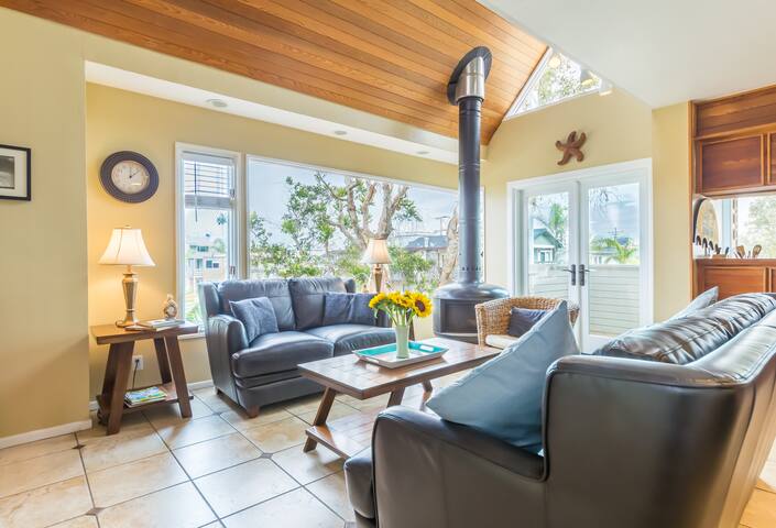 South Mission Beach to Bay Retreat gallery image 5