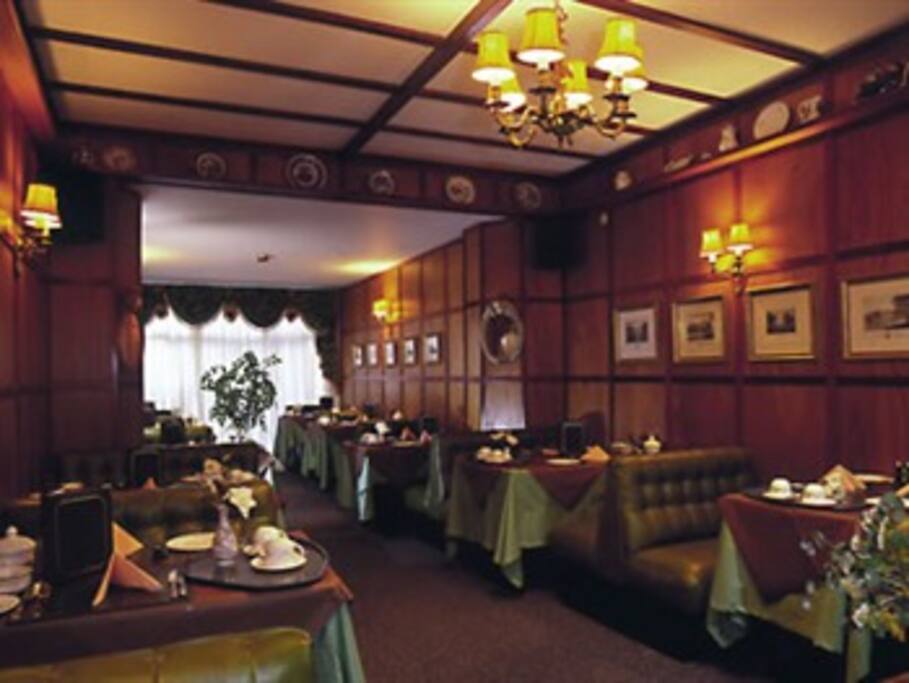 Breakfast Room