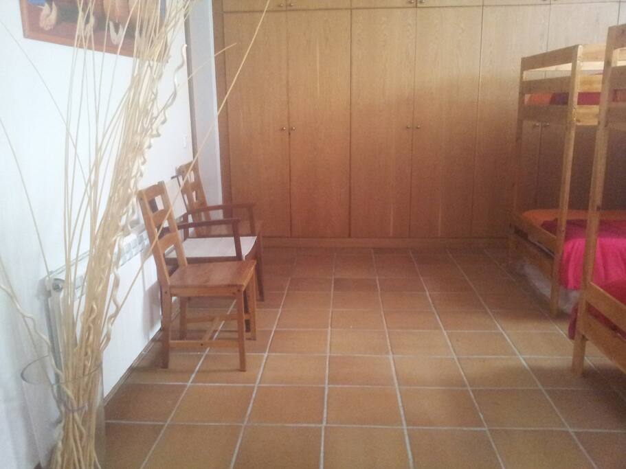 Al fondo a la derecha baño