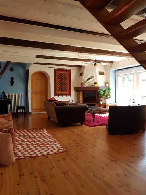 Formal lounge
