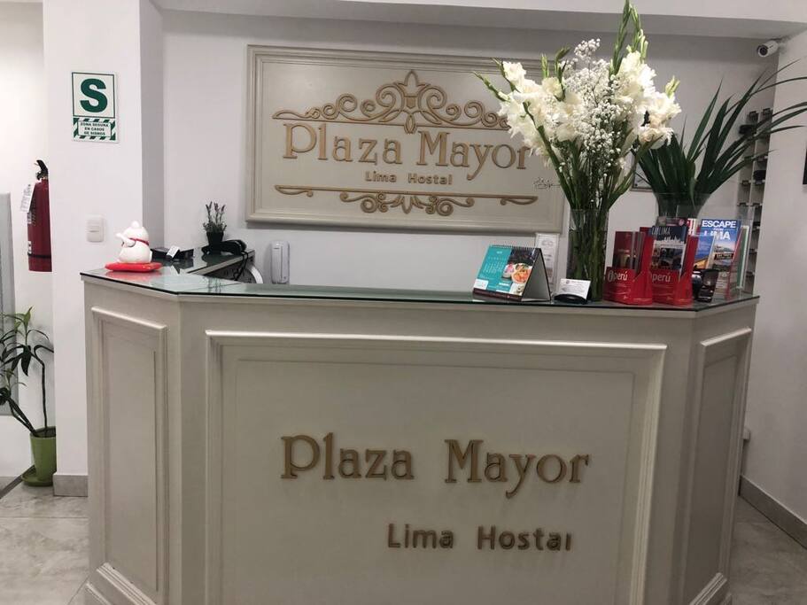 Front Desk - Recepción