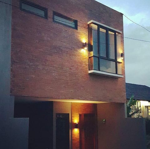 Our House, 3 BR, Up to 10 people, 12 - 16 check in