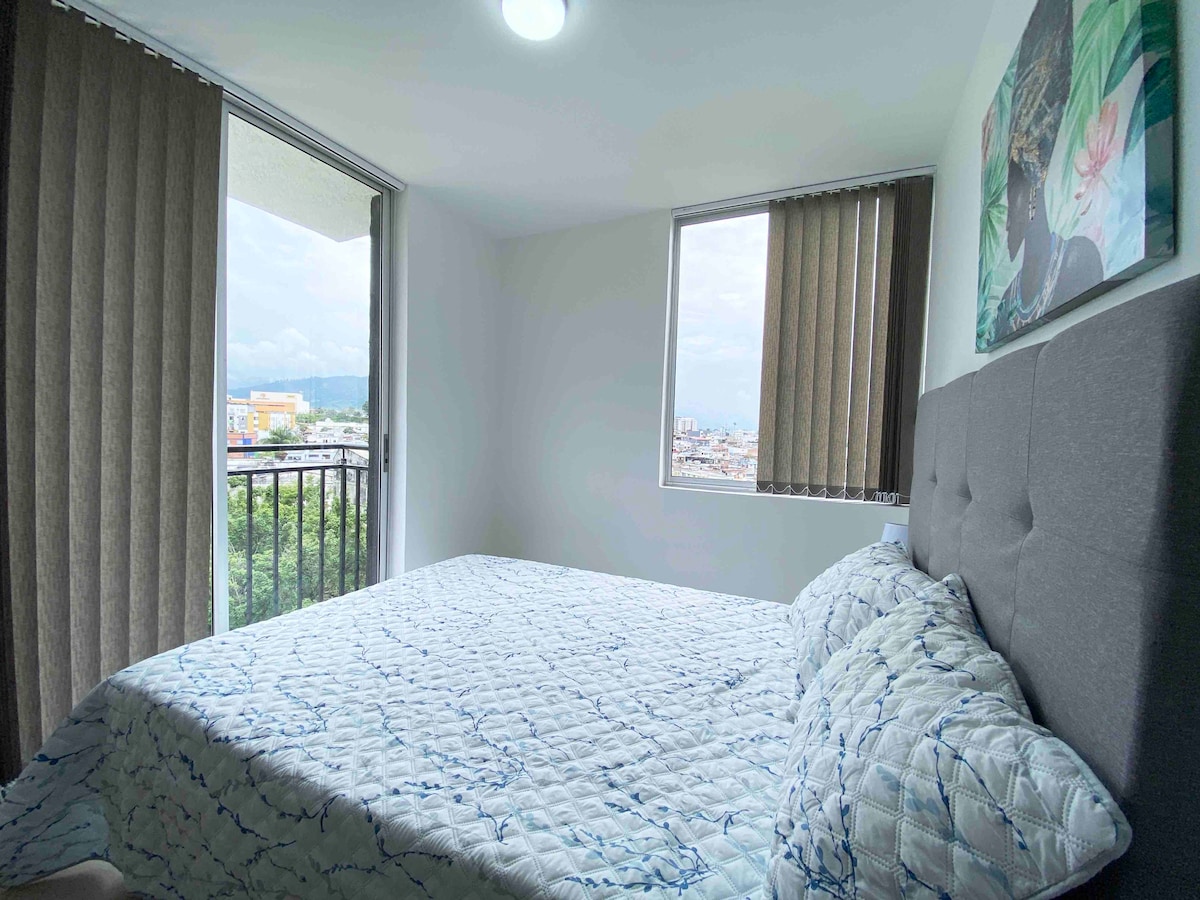 Hlavná spálňa - lôžko pre 2 osoby. 