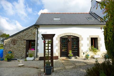 one bedroom cottage near Carhaix and Huelgoat