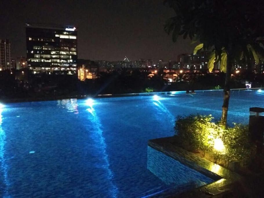 Infinity swimming pool, actual pool is much more beautiful than the photo.