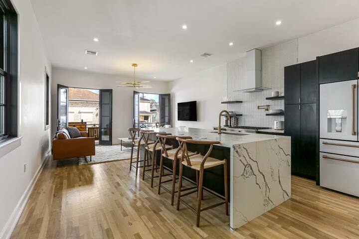 Modern Frenchmen Bijoux gallery image 5