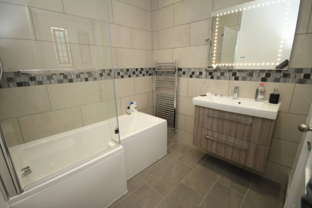 En suite bathroom