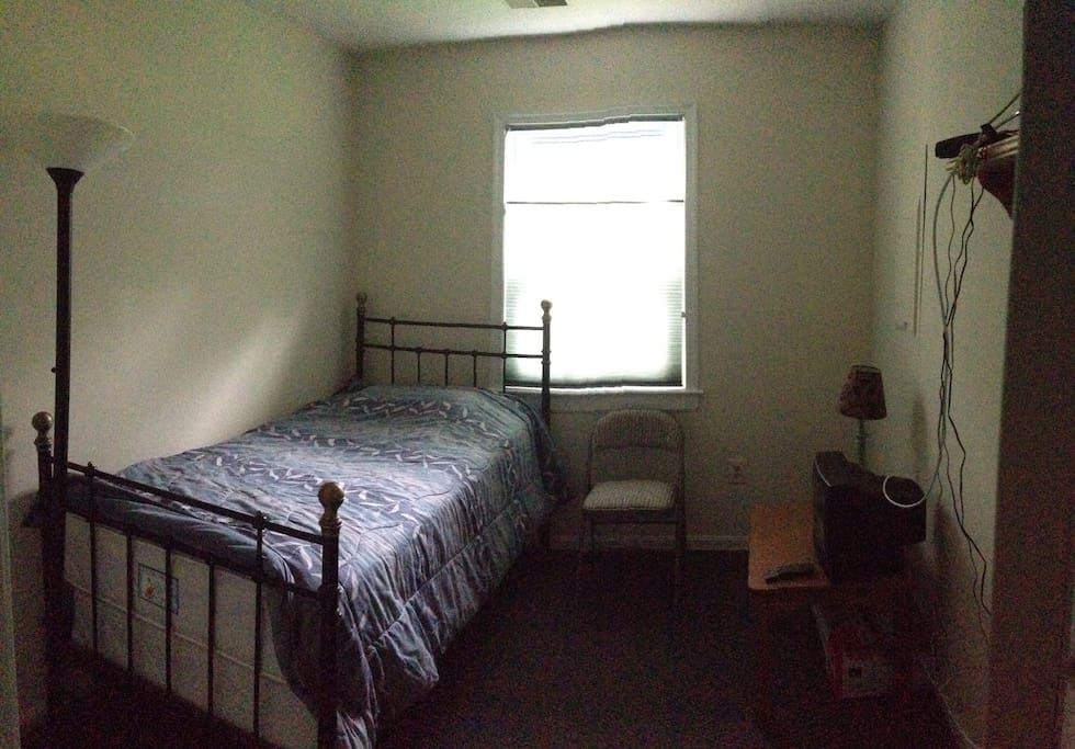 Second bedroom