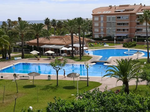 Lovely apartment with a garden, 90 meters from the beach