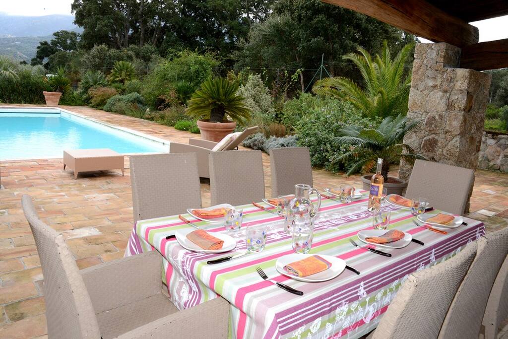 Pool-house