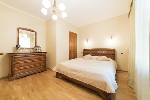 5**** COMFORTABLE PRIVATE BEDROOM HEART OF TALLINN
