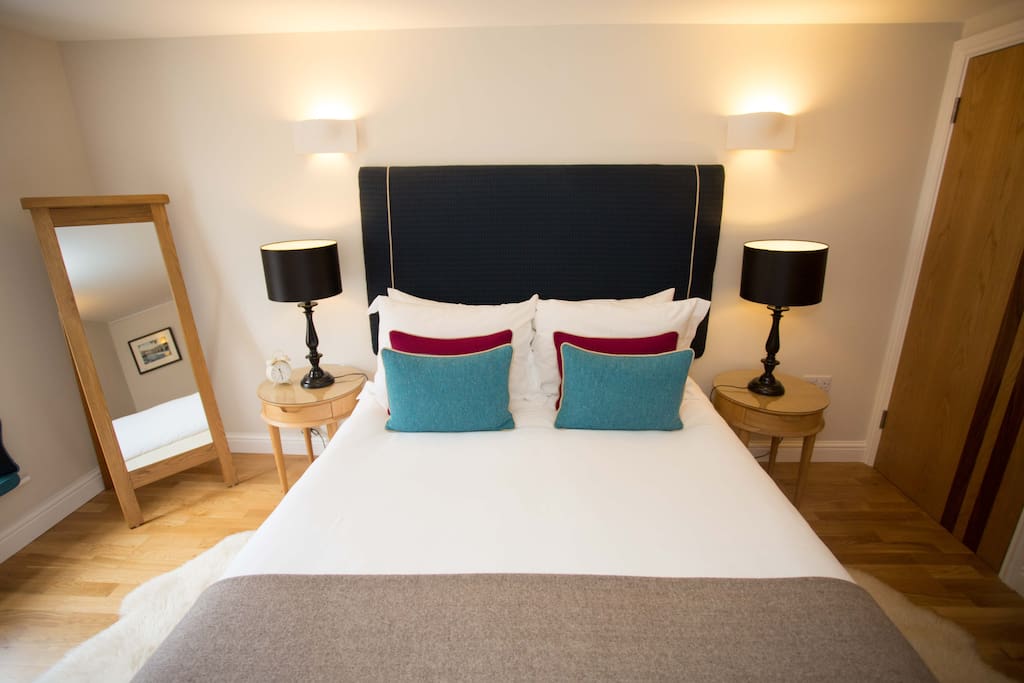 King size bedroom first floor