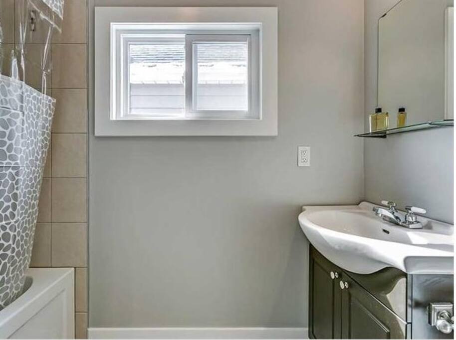 Full bathroom