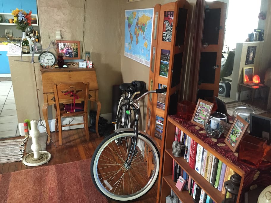 Front Living Room - bike (with lock!) is available to ride