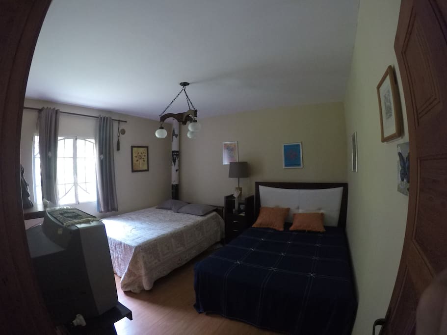 Quarto 2 camas de casal