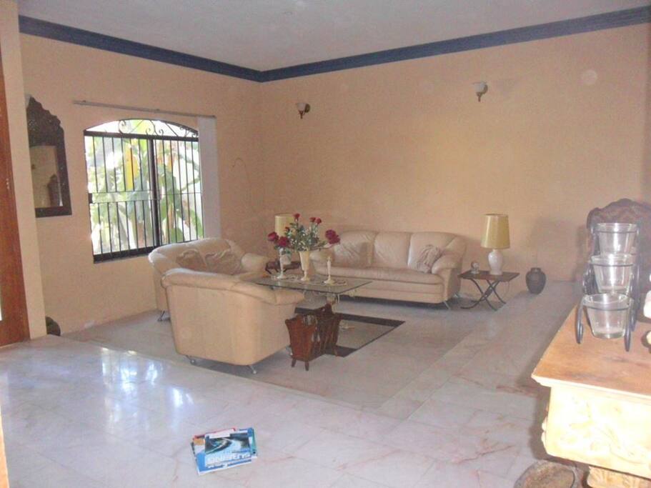 Sala muy amplia