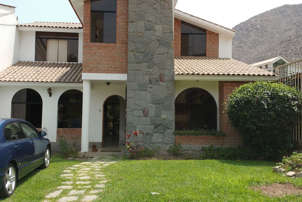 Casa de Campo. Sol todo el año cerca de Lima Casas de