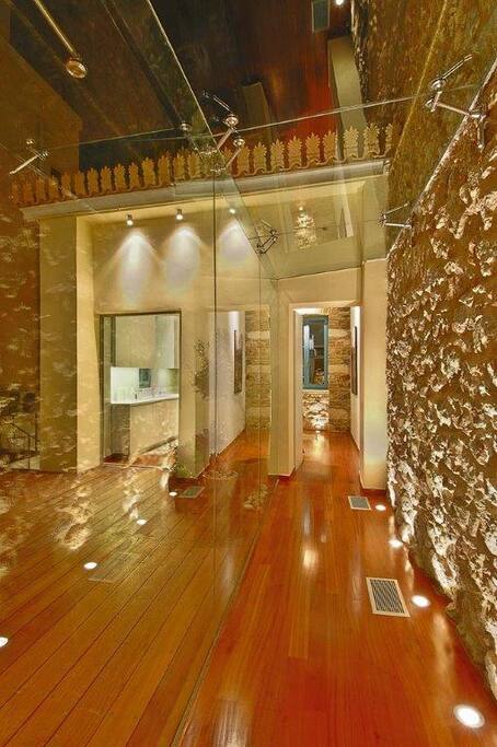 1st Floor Living Rm Passage