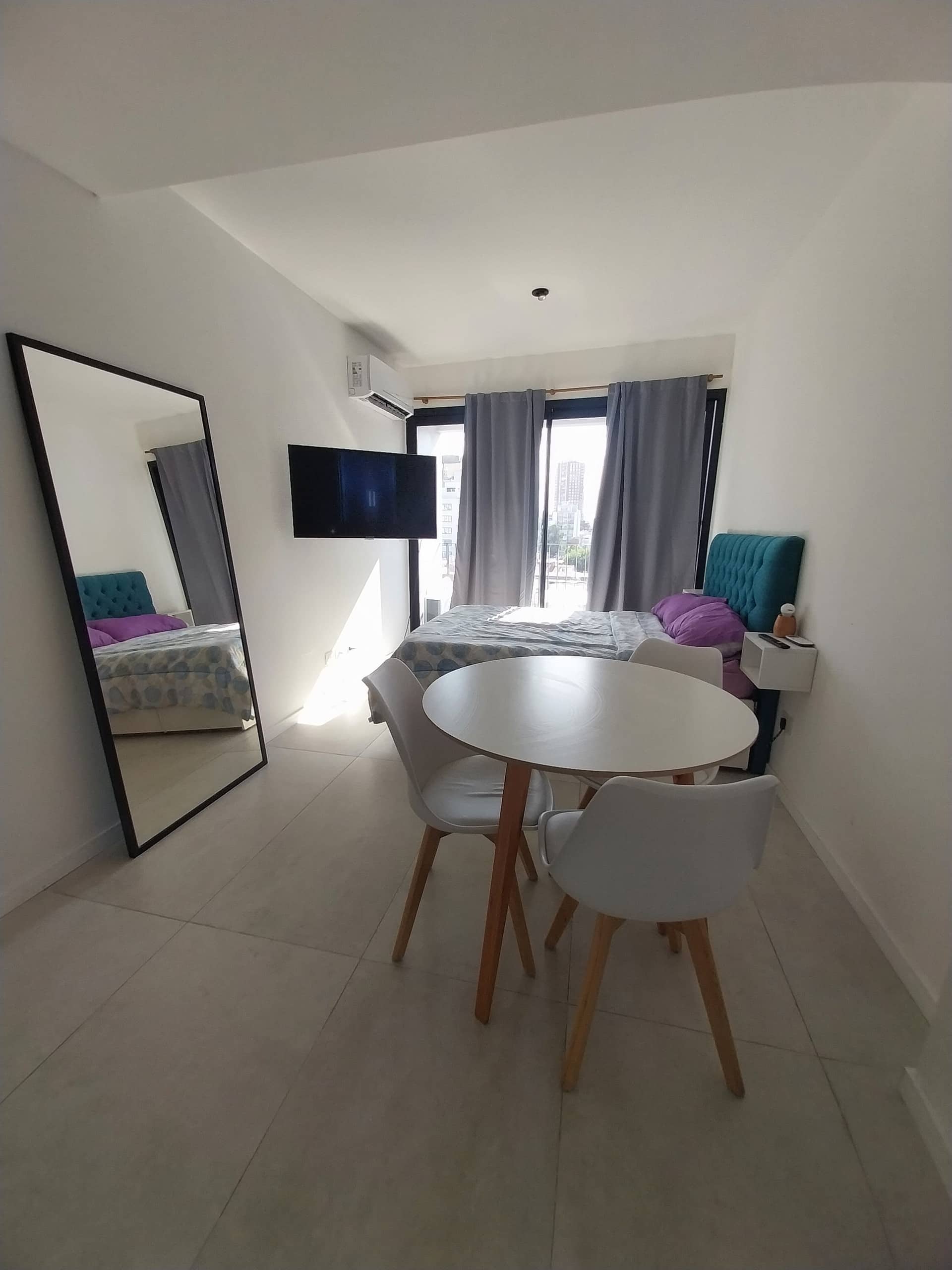 Apartment facing the subway