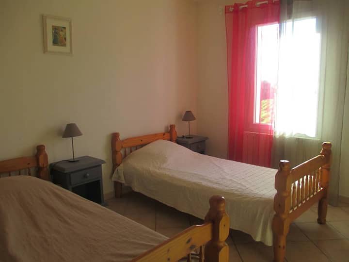 соба 2 кревета 1 место