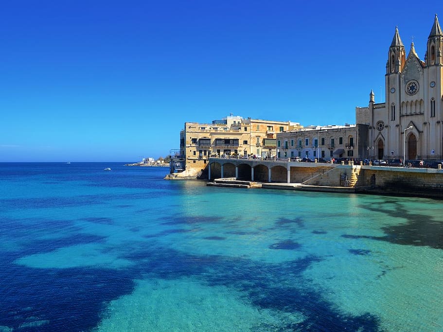 Balluta bay in sliema , 7 minutes down the road from the flat....