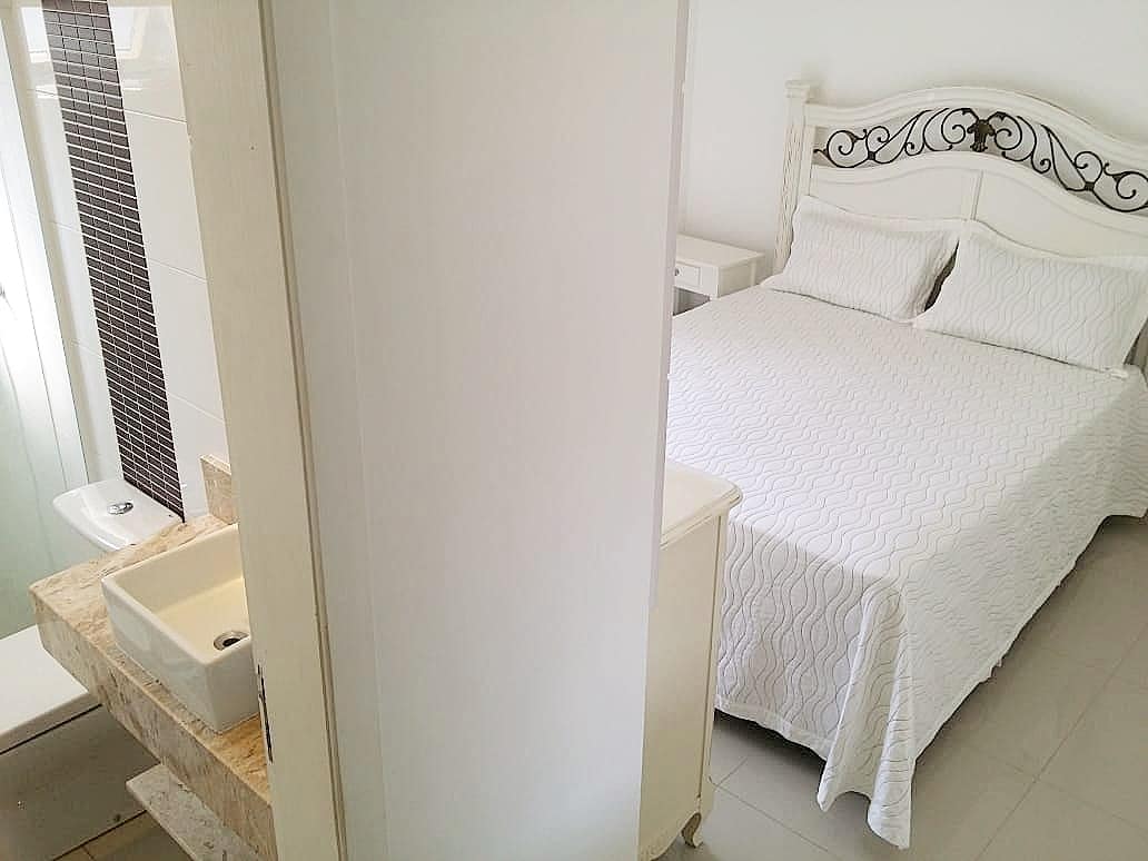 Apartmán s manželskou posteľou, druhé poschodie s 32-palcovou inteligentnou televíziou