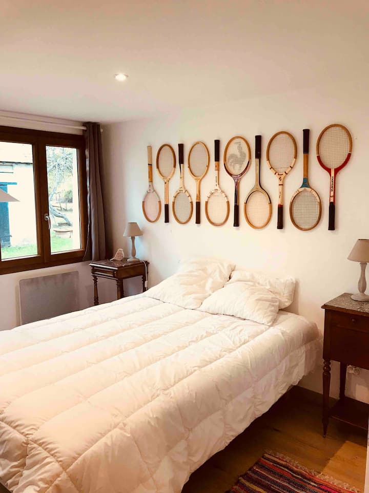 Bedroom double bed 140 at the bottom. Overlooking bathroom /toilet and allows access to the bedroom with two single beds upstairs for children 