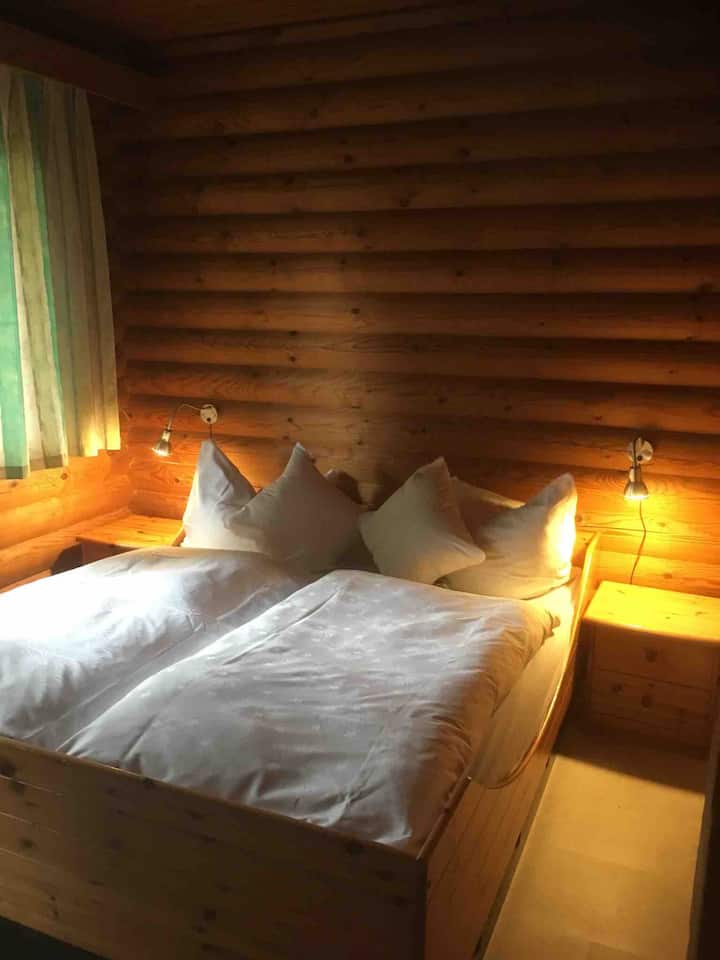 Dhomë gjumi 2