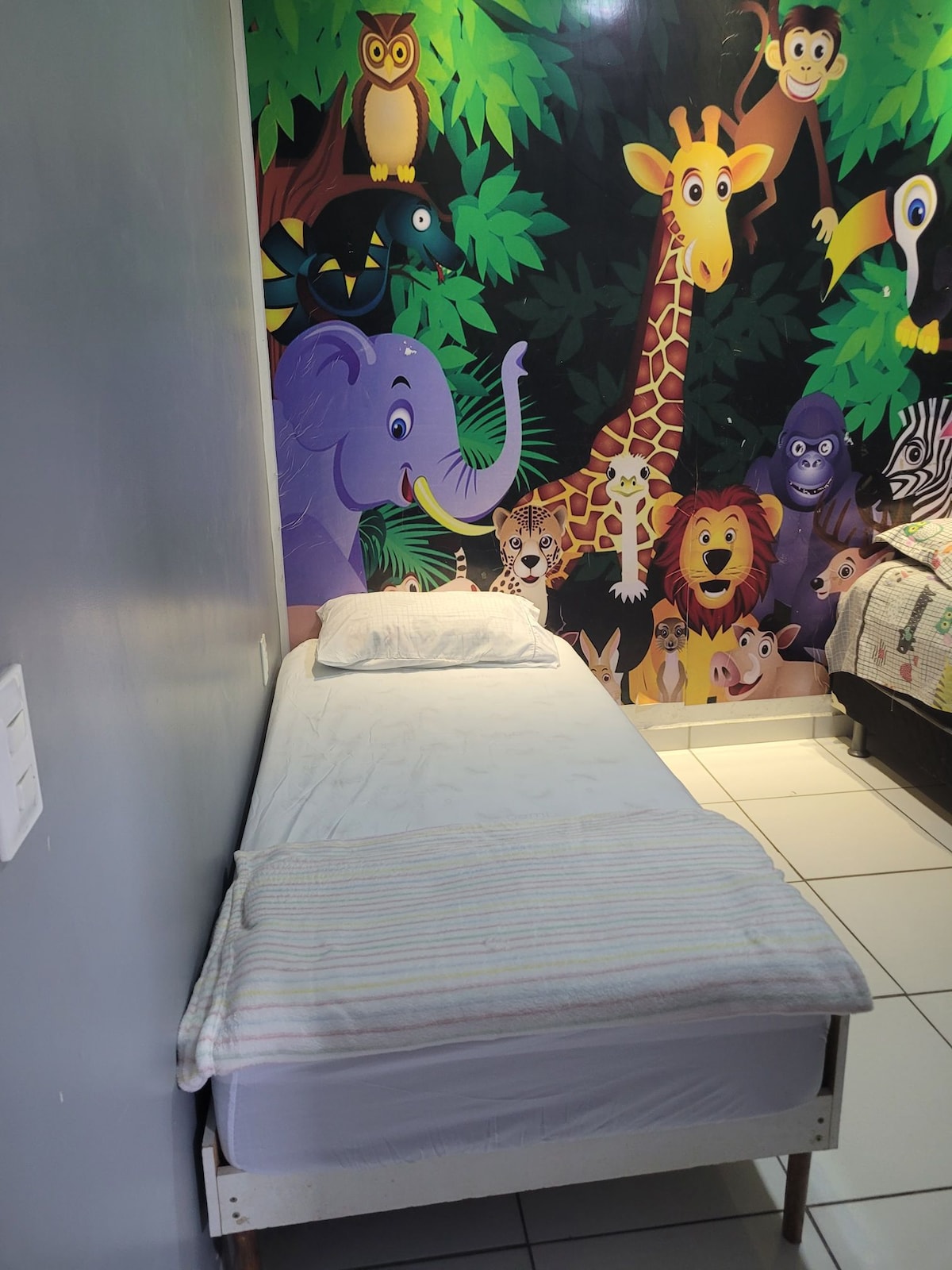 غرفة النوم 2