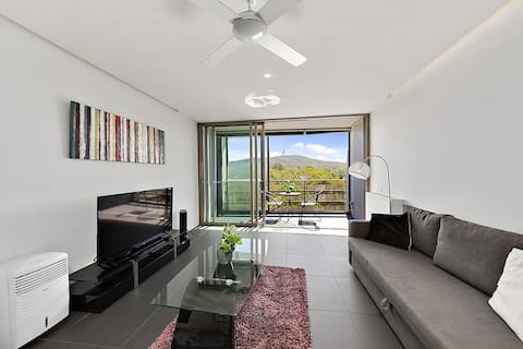 Popular Airbnb listing: Trendy Unit at Ovolo Nishi | Central w/ Parking in City